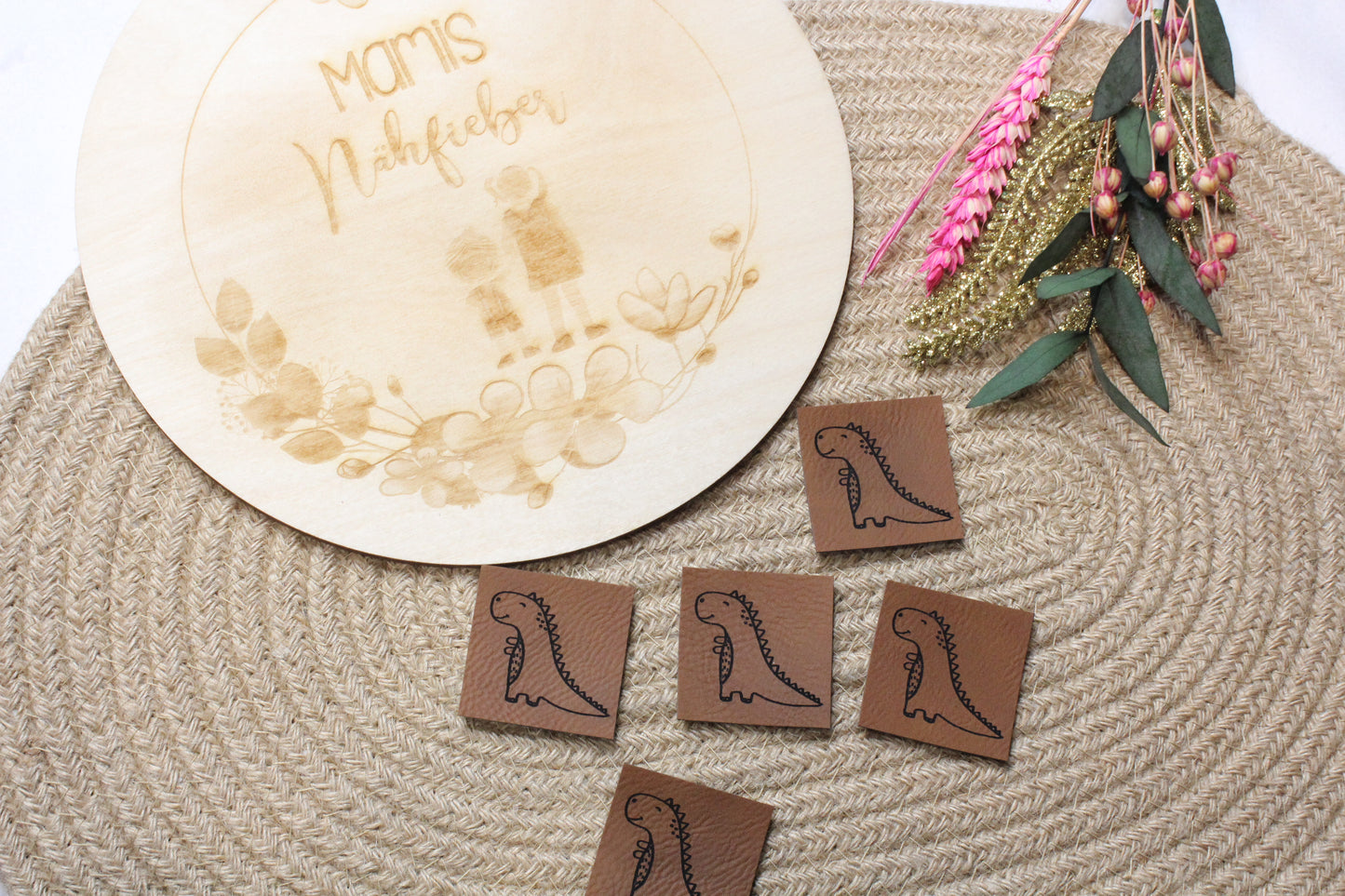 Lederlabel „Dino“ 4 x 4 cm