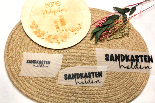 Bügelbild „Sandkasten Heldin“