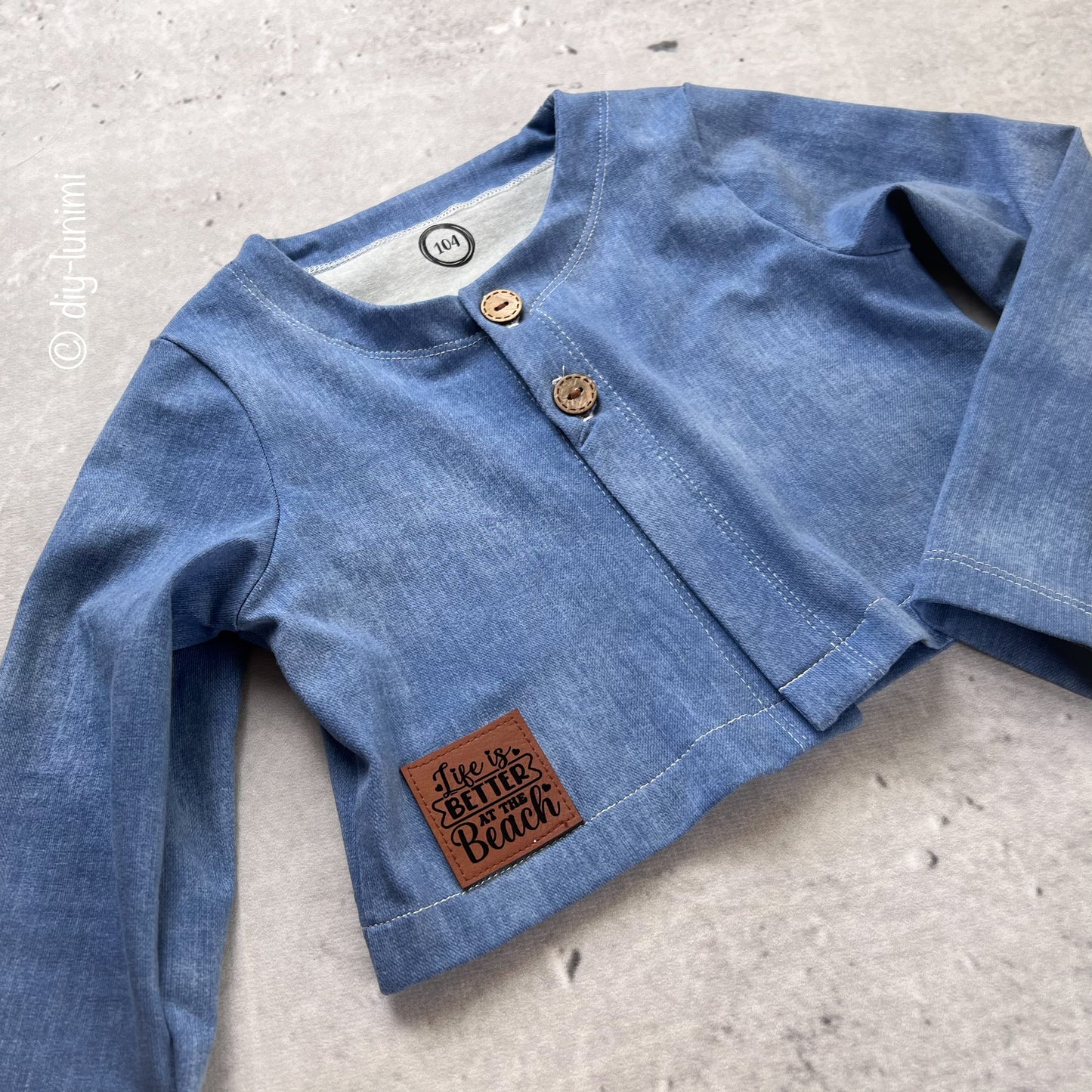 Lederlabel "Life is better..." 4 x 4 cm